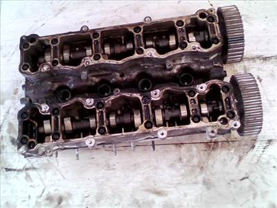 PEUGEOT PARTNER -02 Hengerfej. benzines