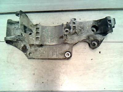 SKODA OCTAVIA Generátor tartó bak
