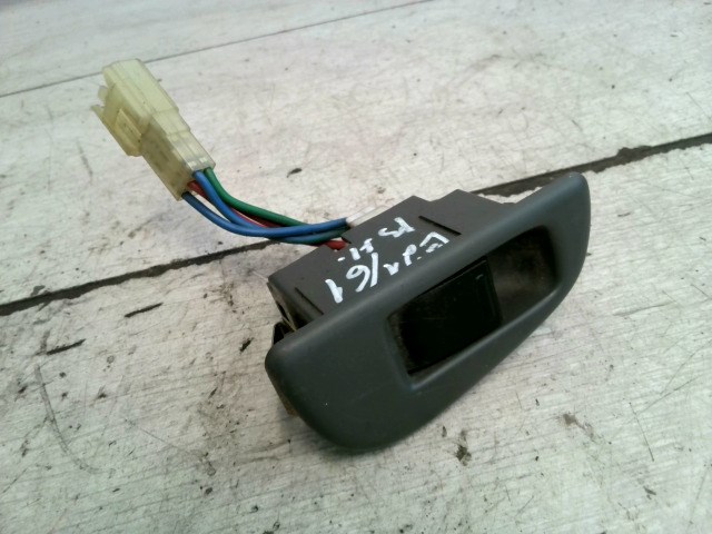 SUZUKI SWIFT 96-05 Bal hátsó ablakemelő kapcsoló 1. kép