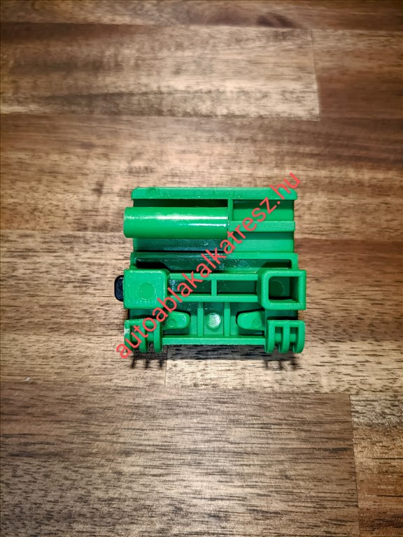 Autó ablakemelő műanyag alkatrészek, csúszkák 10. kép