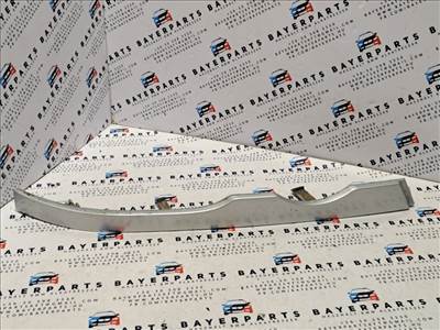 BMW E46 coupe cabrio ezüst szürke titansilber titansilver jobb bajuszléc - hiányos 