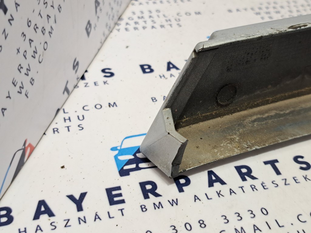 BMW E46 coupe cabrio ezüst szürke titansilber titansilver jobb bajuszléc - hiányos  5. kép