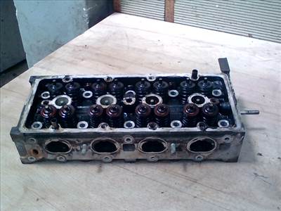 FIAT STILO 01.09-06.12 Hengerfej. benzines