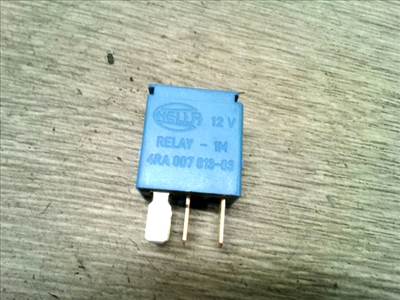 NISSAN PRIMERA P12 2001-2007 Relé