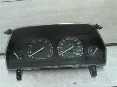 ROVER 216 KILÓMÉTERÓRA
