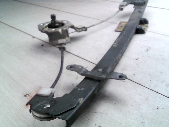 SUZUKI SWIFT 89-96 Bal hátsó ablakemelő szerkezet  1. kép