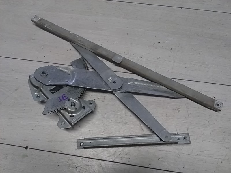 SUZUKI SWIFT 96-05 Jobb első ablakemelő szerkezet mechanikus 1. kép