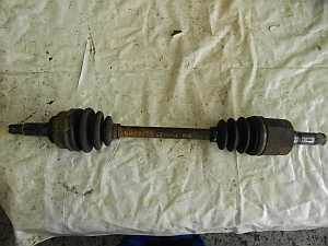 KIA SEPHIA BAL ELSŐ FÉLTENGELY