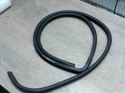 MAZDA 2 03.04-07.11 Jobb első ajtó kéder gumi