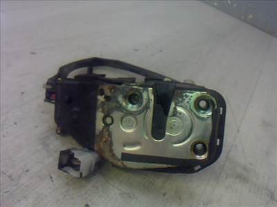 MAZDA 626 97.08-00.07 Jobb hátsó ajtó zárszerkezet központi záras