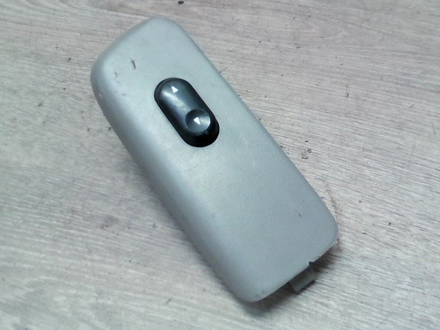 MAZDA Tribute 2001.01.01-2007.12.31 Jobb első ablakemelő kapcsoló 1. kép