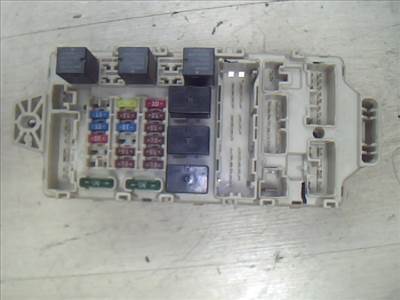 MITSUBISHI LANCER 04.06.01-07.05.30 Biztosítéktábla BCM BSI BSM SAM GEM modul Utastér