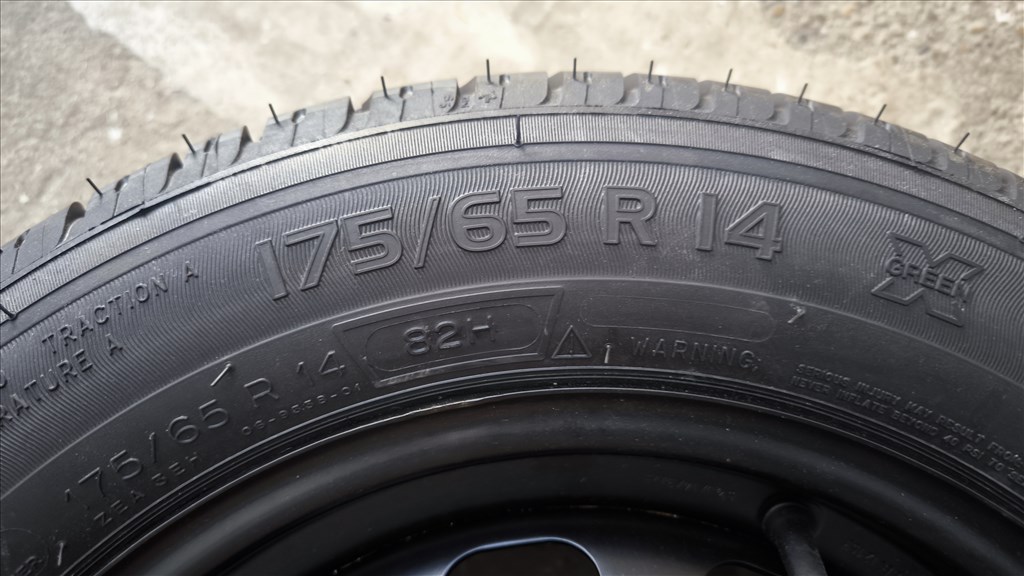  Ford 14"-os pótkerék Gyári ÚJ!  175/65R14 új Michelin nyári gumival szerelve  3. kép