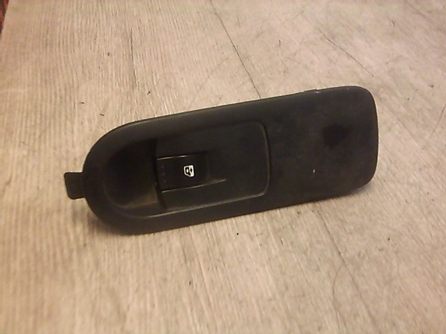 RENAULT SCENIC 03-06 Jobb első ablakemelő kapcsoló 1. kép
