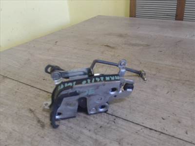 SUZUKI SWIFT 96-05 Jobb első ajtó zárszerkezet mechanikus