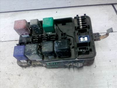 TOYOTA CARINA E 92.04-97.07 Biztosítéktábla BCM BSI BSM SAM GEM modul 