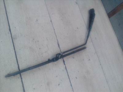 TOYOTA COROLLA E80 83-87 Ablaktörlő kar hátsó