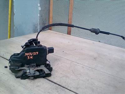 VOLKSWAGEN GOLF IV. Jobb hátsó ajtó zárszerkezet központi záras