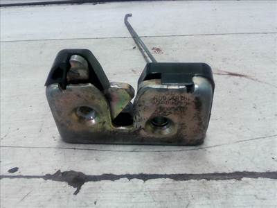 VOLKSWAGEN POLO II. 91-94 Csomagtér ajtó zárszerkezet