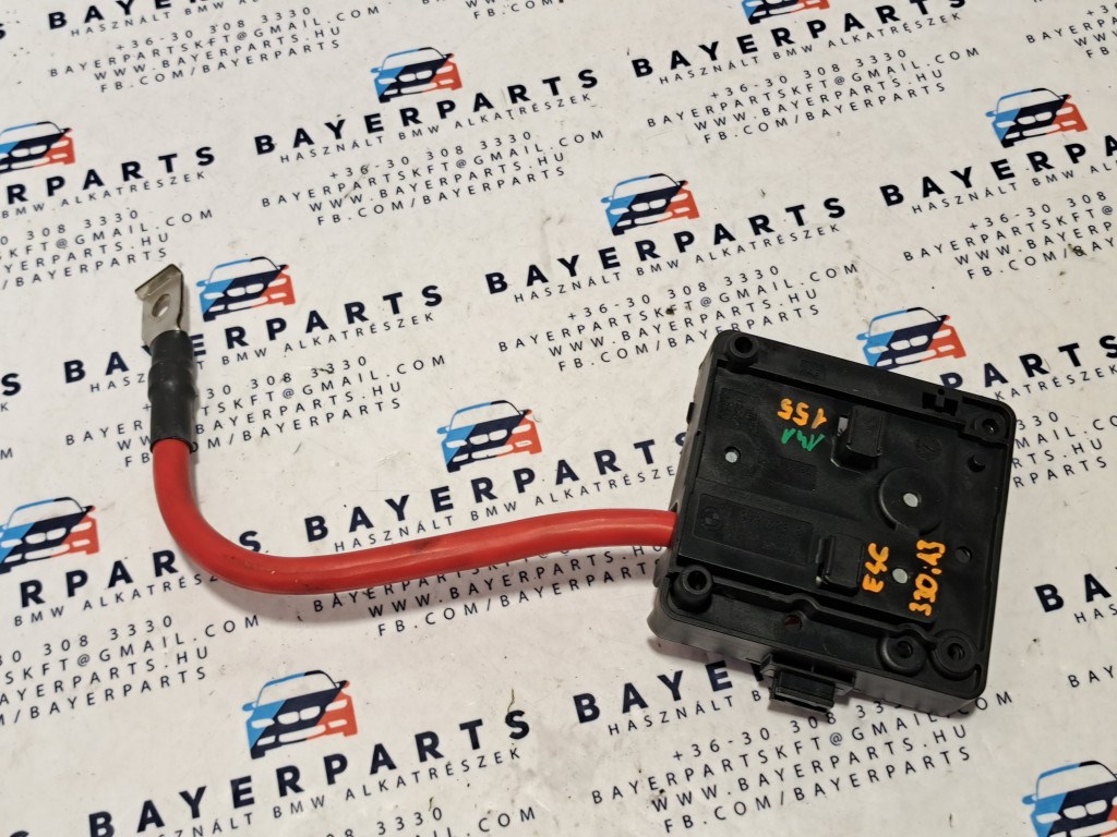 BMW E46 kis biztosítéktábla pozitív kábel biztosíték doboz 2. kép