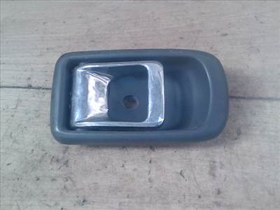 DAIHATSU APPLAUSE Bal hátsó belső kilincs