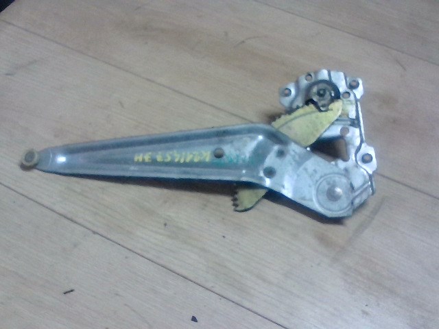 DAIHATSU CHARADE -92 Jobb hátsó ablakemelő szerkezet mechanikus 1. kép