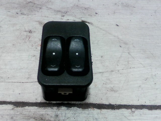 OPEL ASTRA G 97-04 Bal első ablakemelő kapcsoló 1. kép