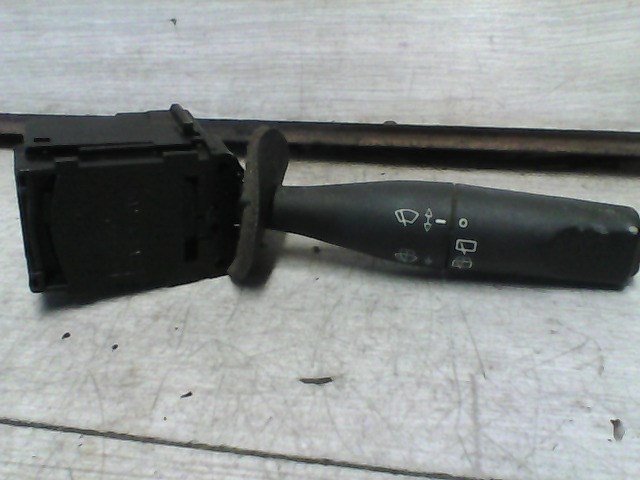 PEUGEOT 206 Kormánykapcsoló jobb ablaktörlő 1. kép