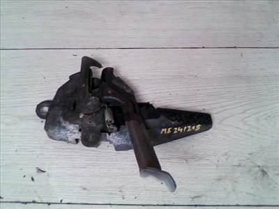 TOYOTA Avensis Verso 2001.08.01-2009.03.31 Motorháztető zár