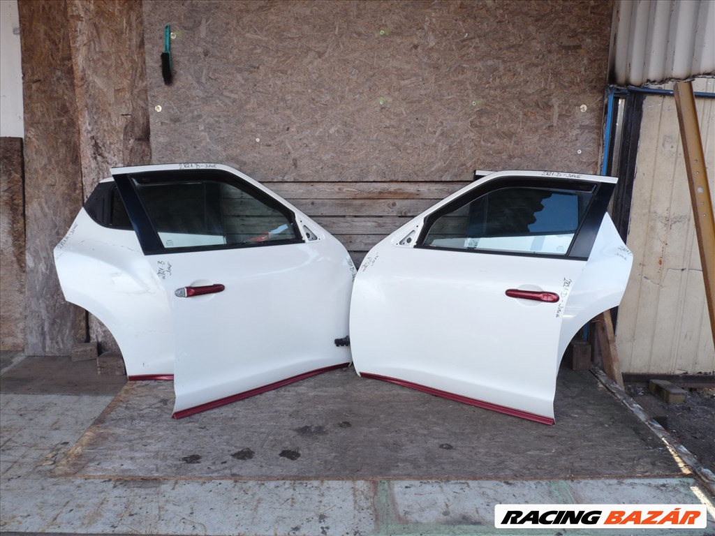 Nissan Juke I Csomagtérajtó 11. kép