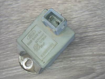 FORD ESCORT 90-95 Relé