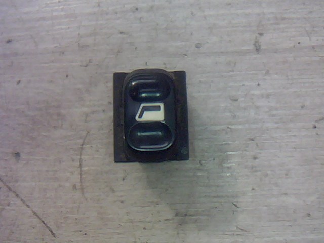 PEUGEOT 406 Jobb első ablakemelő kapcsoló 1. kép