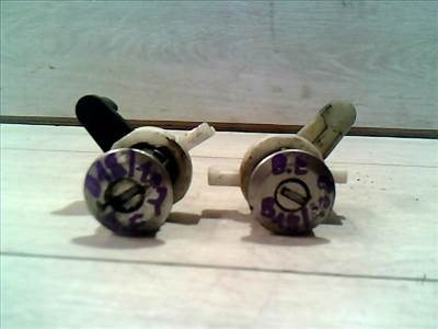 RENAULT MEGANE SCENIC 97-99 ZÁRBETÉT JOBB BAL KULCS NÉLKÜL