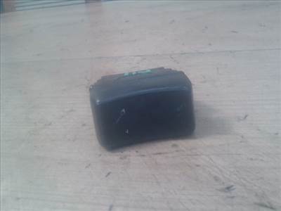 RENAULT R11 Jobb első ablakemelő kapcsoló