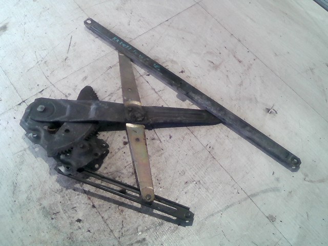 SUZUKI SWIFT 89-96 Jobb első ablakemelő szerkezet mechanikus 1. kép