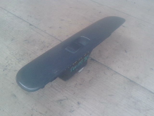 SUZUKI SWIFT 96-05 Jobb első ablakemelő kapcsoló 1. kép