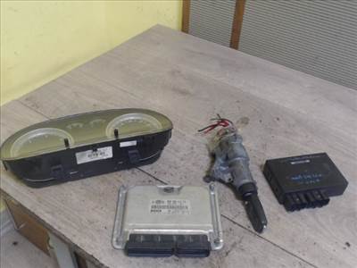 VOLKSWAGEN GOLF IV. Motorvezérlő egység ECU PCM modul