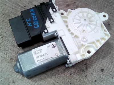 VOLKSWAGEN JETTA V 05-10 Jobb hátsó ablakemelő motor