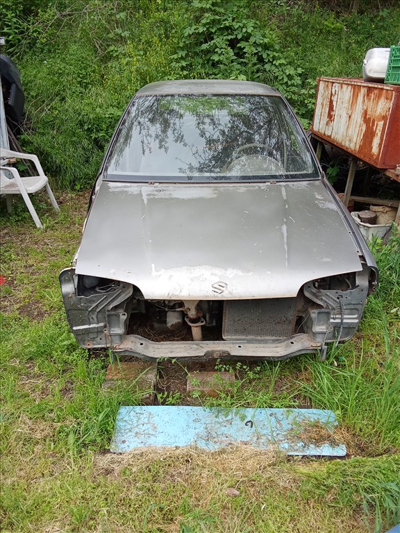 Suzuki Swift II bontásra egyben eladó 3. kép