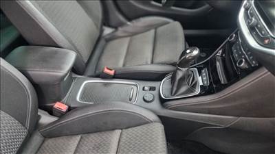 Opel Astra K Kombi Félbőr Ülés Garnitúra