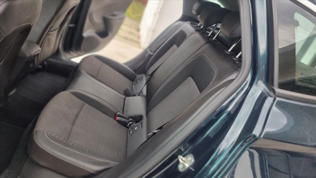 Opel Astra K Kombi Félbőr Ülés Garnitúra 9. kép