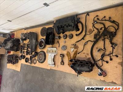 Citroën C4 II PSA 5FW bontott motor 758456680