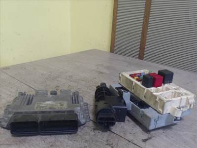 ALFA ROMEO ROMEO 147 04.10-10.05 Motorvezérlő egység ECU PCM modul