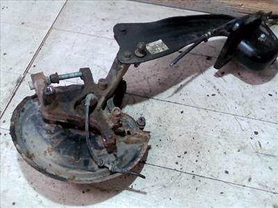 AUDI A3 2003.05 - 2005.09 Csonkállvány kerékaggyal jobb hátsó