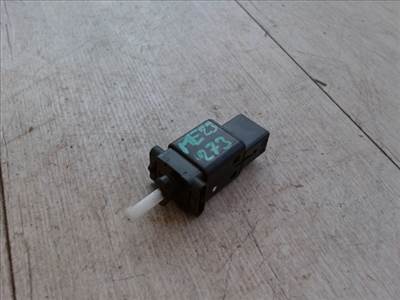 MAZDA 6 02-05 Féklámpa pedál kapcsoló