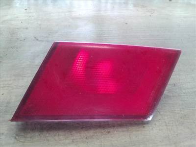 MITSUBISHI LANCER 96-98 Bal belső hátsó lámpa