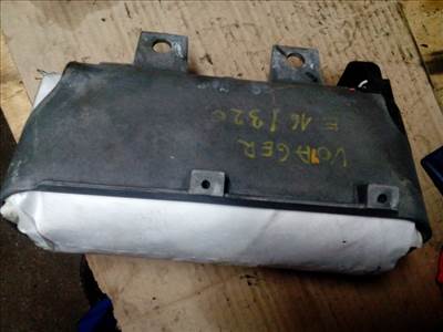 PLYMOUTH VOYAGER 96-01 Utasoldali műszerfal légzsák