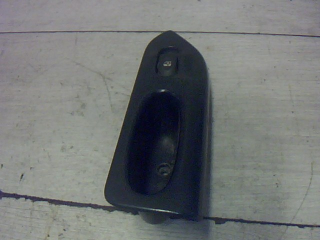 RENAULT LAGUNA 98- Bal hátsó ablakemelő kapcsoló 1. kép