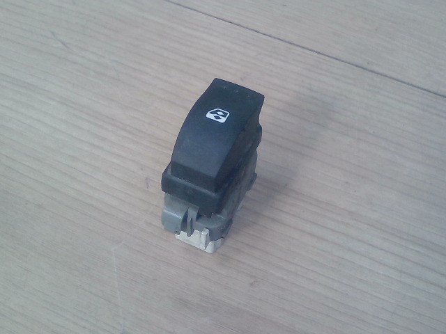 RENAULT MEGANE 05-08 Bal hátsó ablakemelő kapcsoló 1. kép