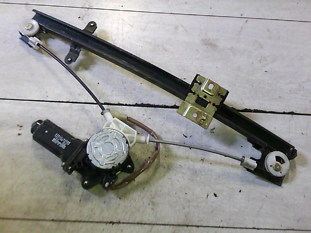 SUZUKI SWIFT 89-96 Bal hátsó ablakemelő szerkezet elektromos 1. kép